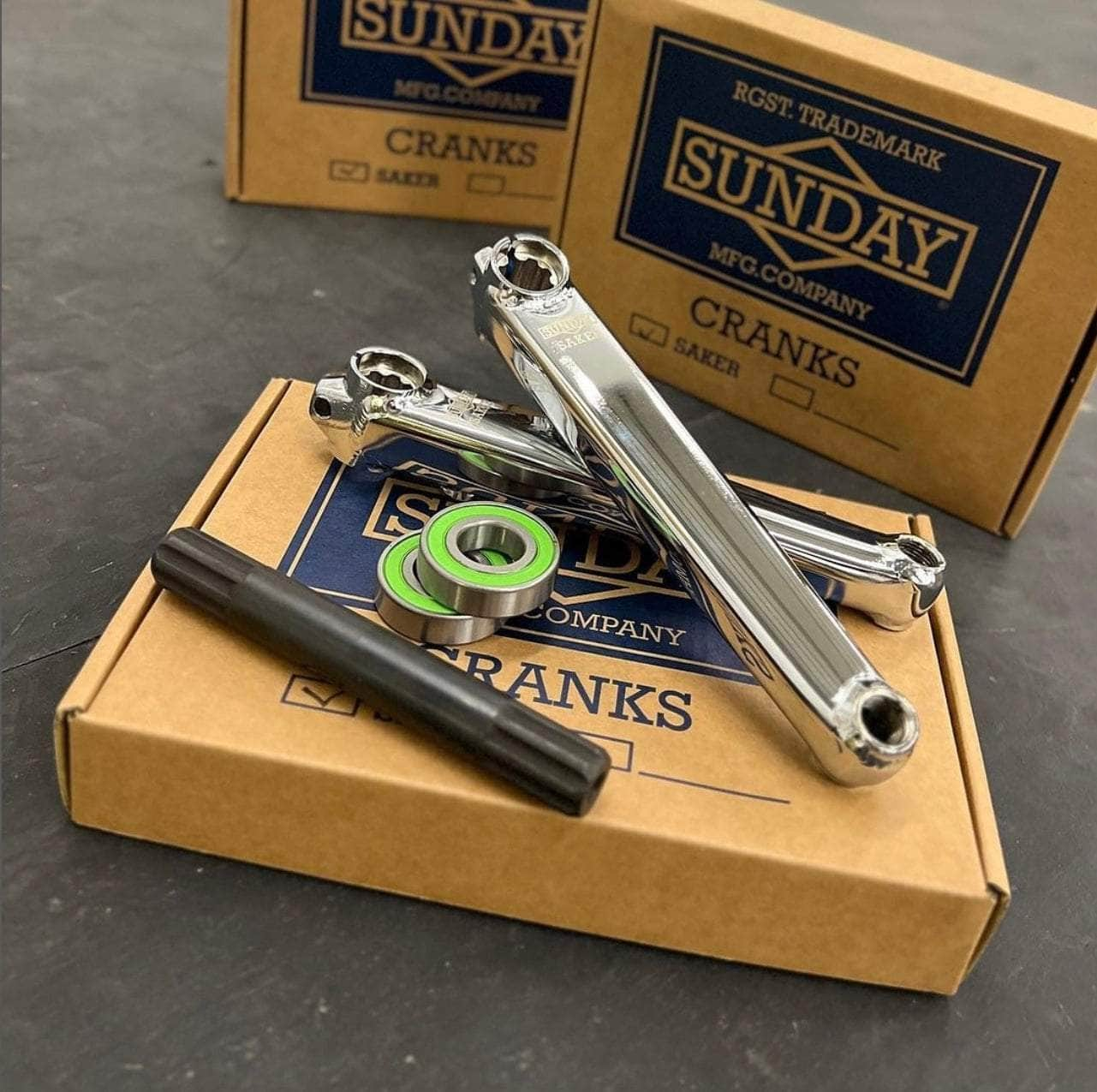 Sunday BMX Parts Sunday Saker V2 Cranks with Mid Bottom Bracket