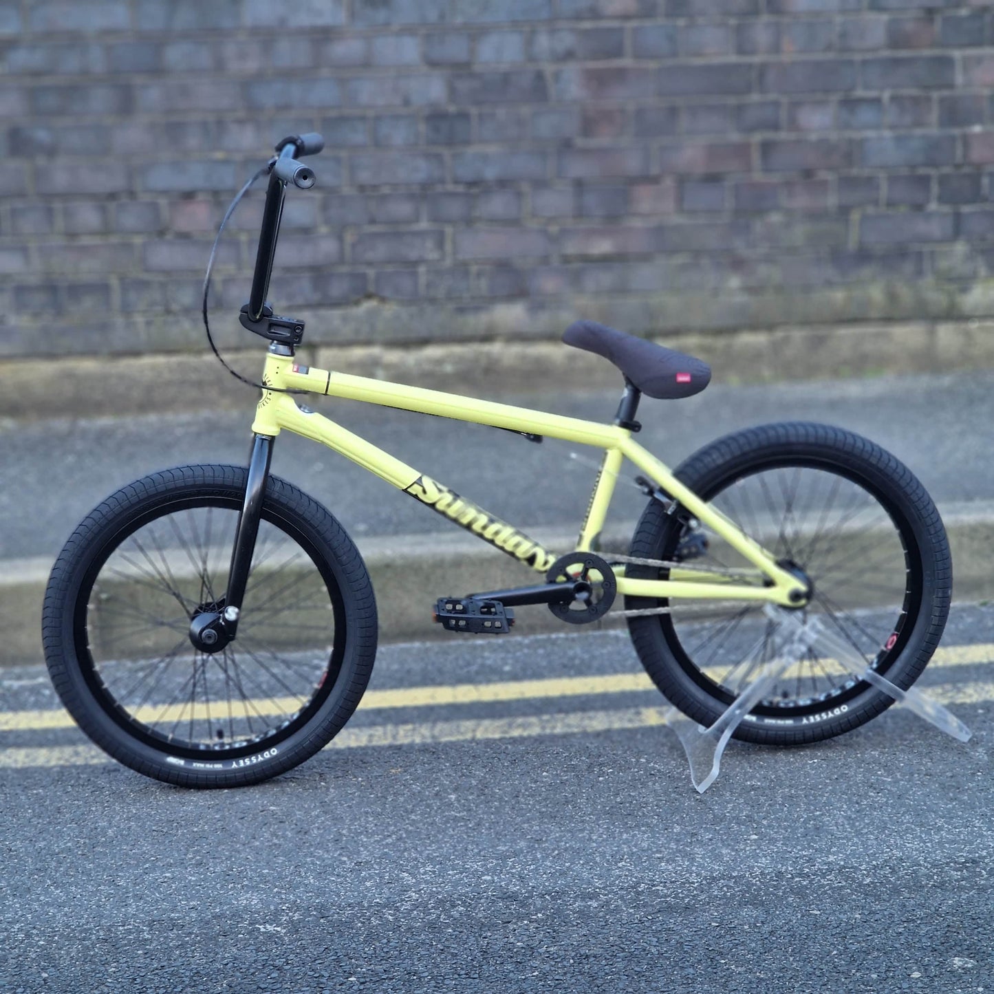 Sunday BMX Bikes Sunday Soundwave Special 21" TT Bike Gloss Notepad Yellow