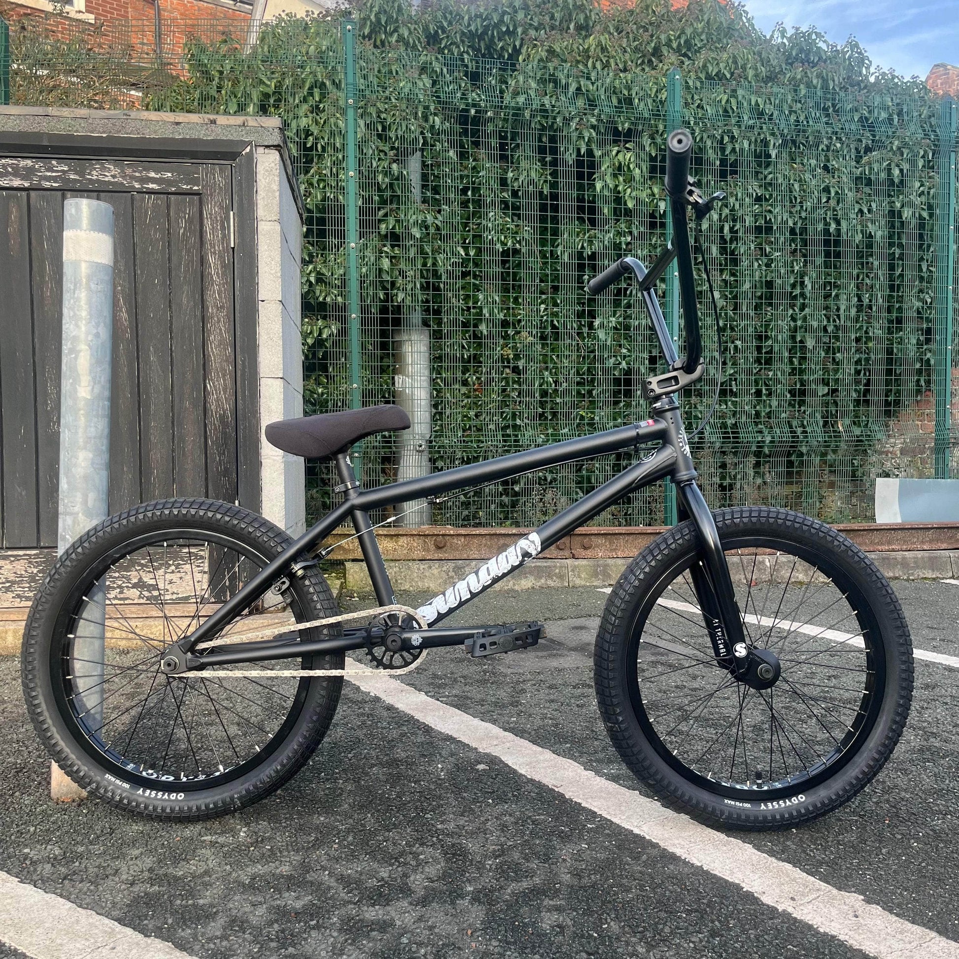 Sunday BMX Bikes Matte Black / 21 Sunday Wavelength 21" TT Bike Young Matte Black