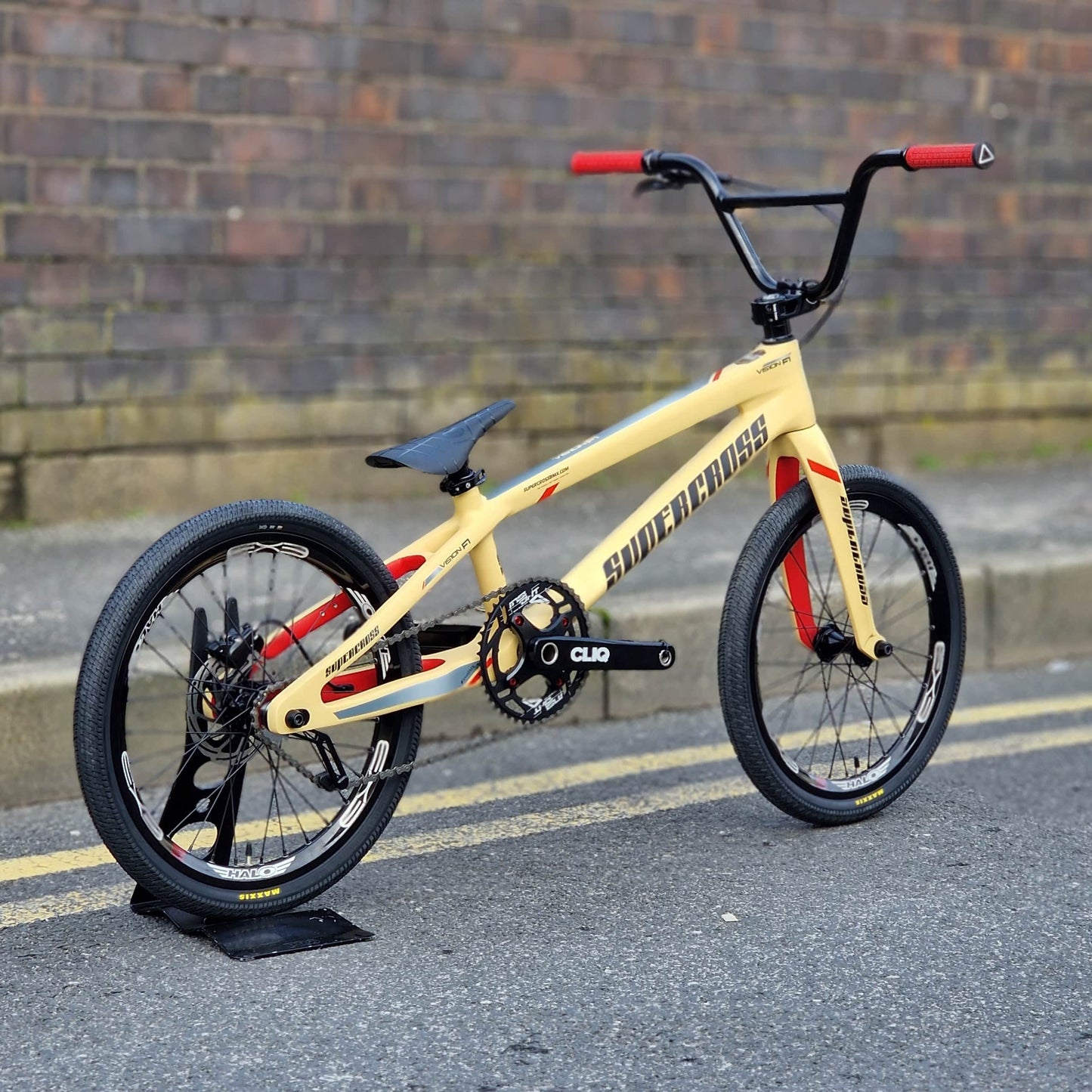 Supercross BMX BMX Racing Bikes Desert Fury / Pro XXL Supercross BMX Vision F1 Custom Race Bike Pro XXL Desert Fury