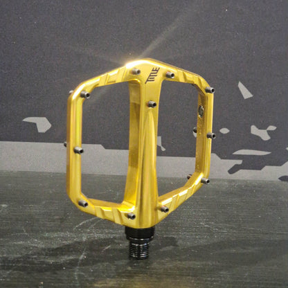 Title MTB BMX Parts Gold / 9/16" Title MTB CONNECT Sealed Bearing CNC Alloy Pedals