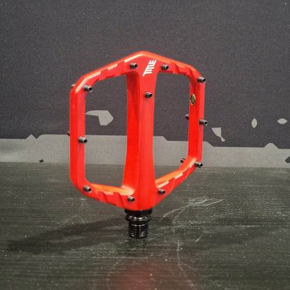 Title MTB BMX Parts Matte Red / 9/16" Title MTB CONNECT Sealed Bearing CNC Alloy Pedals