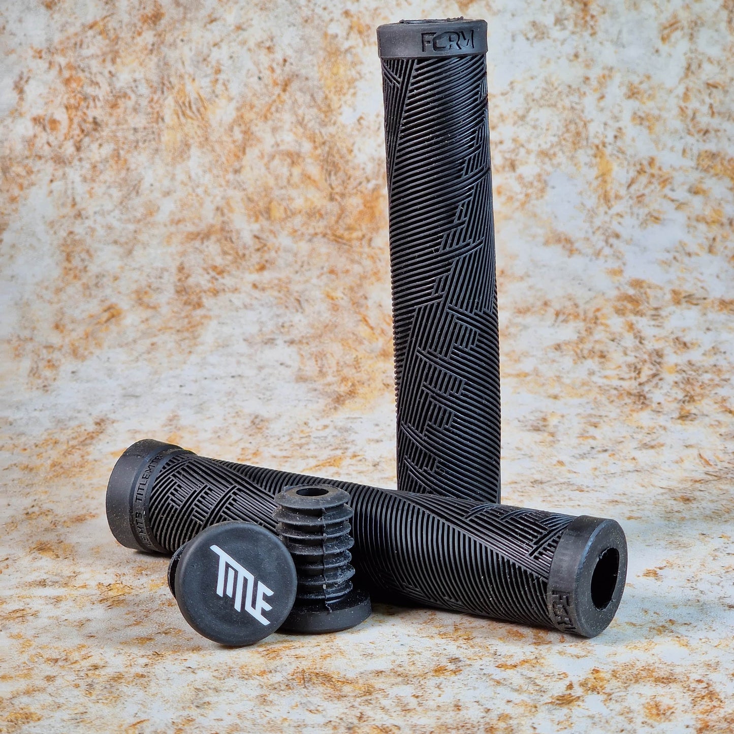 Title MTB BMX Racing Title MTB FORM Grips