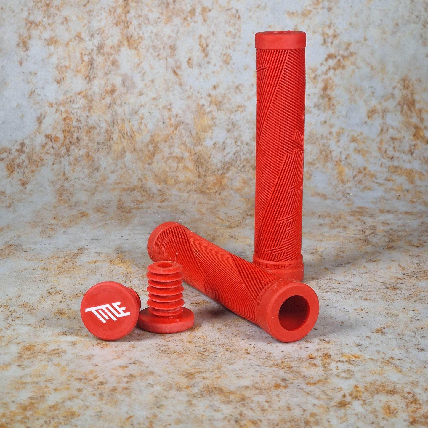 Title MTB BMX Racing Red Title MTB FORM Grips