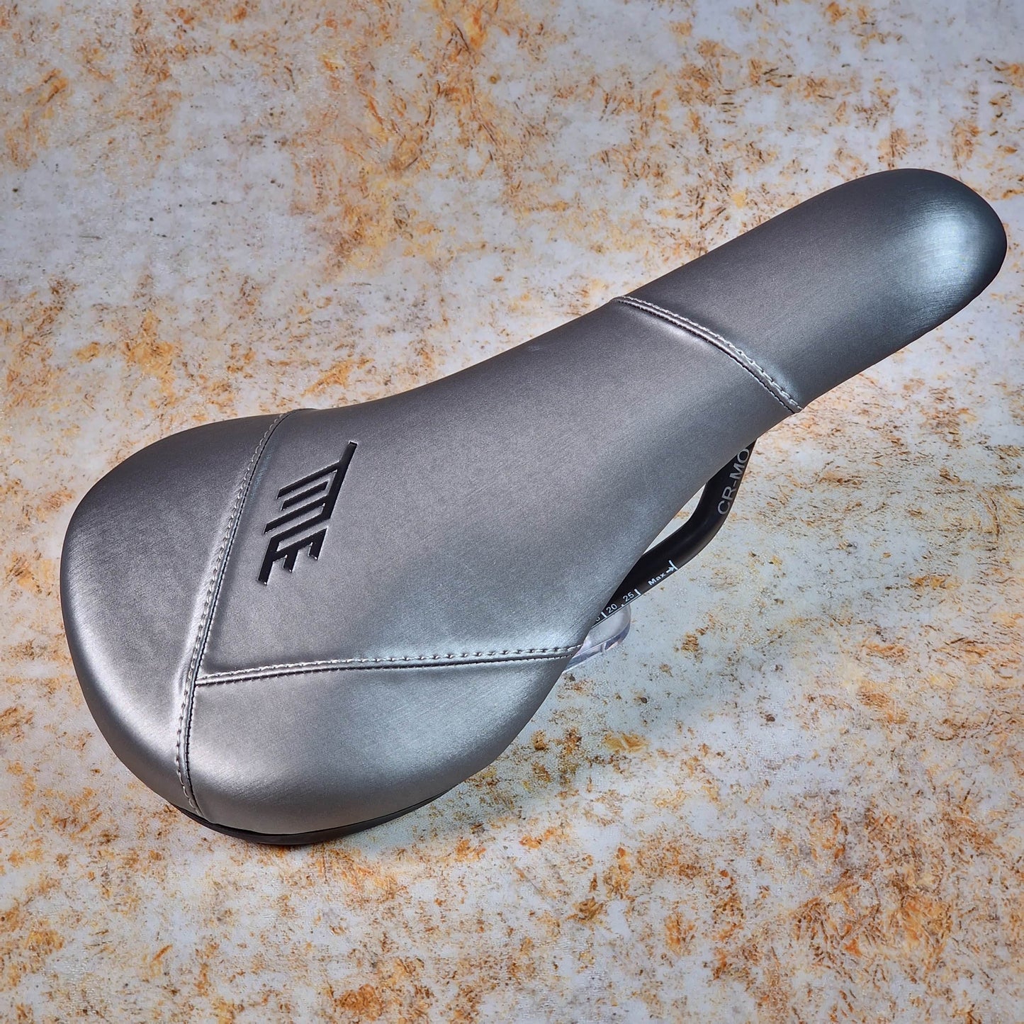 Title MTB BMX Parts Title MTB JS1 Railed Seat