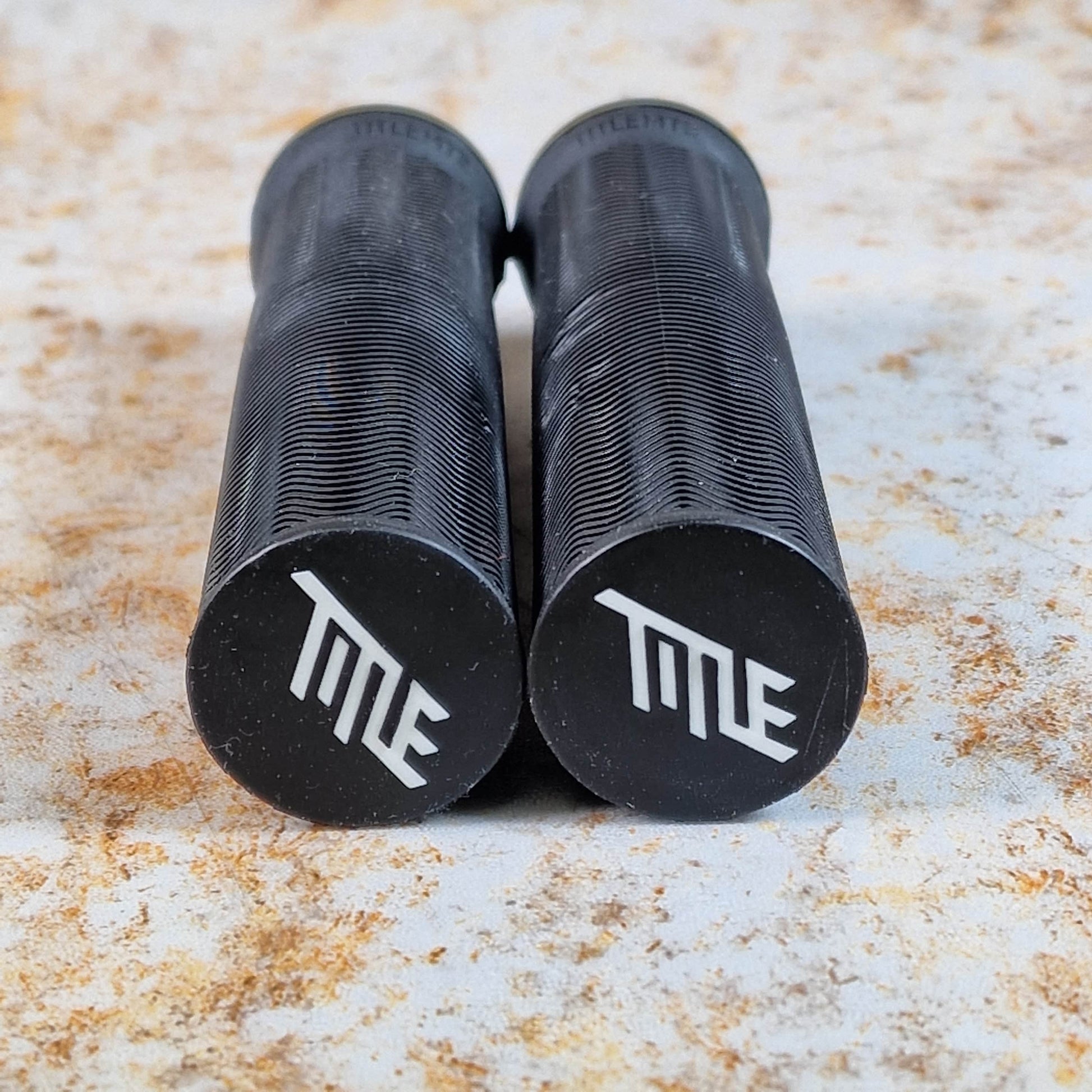 Title MTB BMX Racing Title MTB LO1 Lock-On Grips