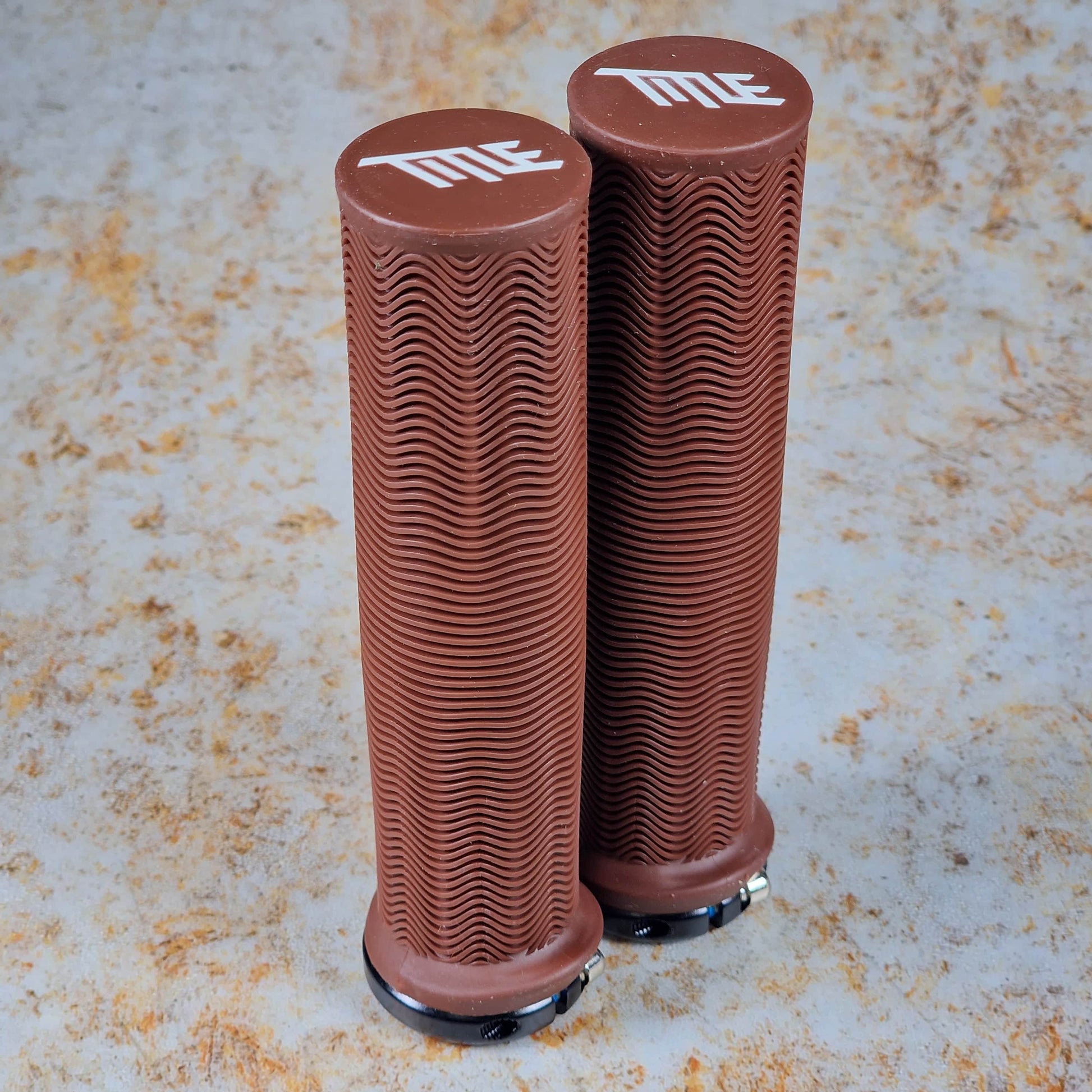 Title MTB BMX Racing Title MTB LO1 Lock-On Grips