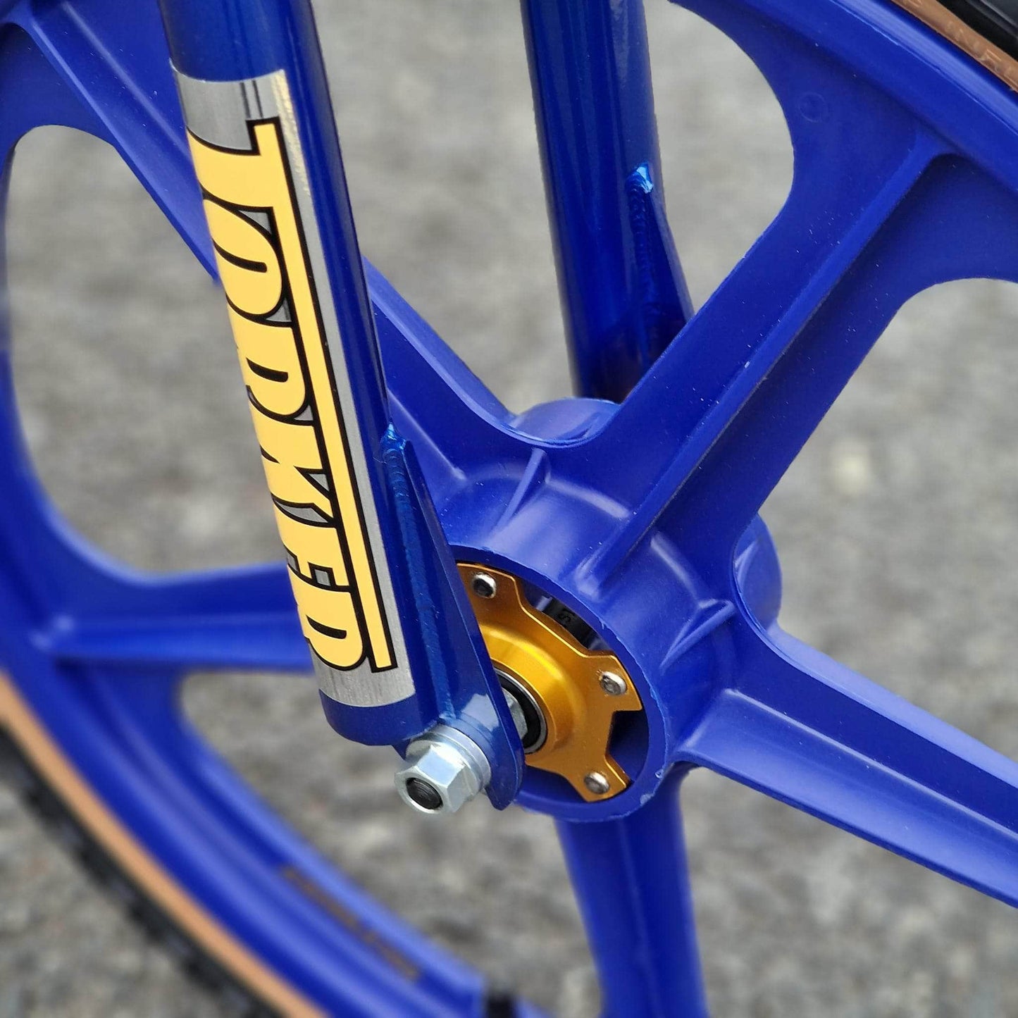 Torker Old School BMX Bikes Candy Blue / Gold / Pro XXL Torker LP Race Custom Bike Cancy Blue / Gold