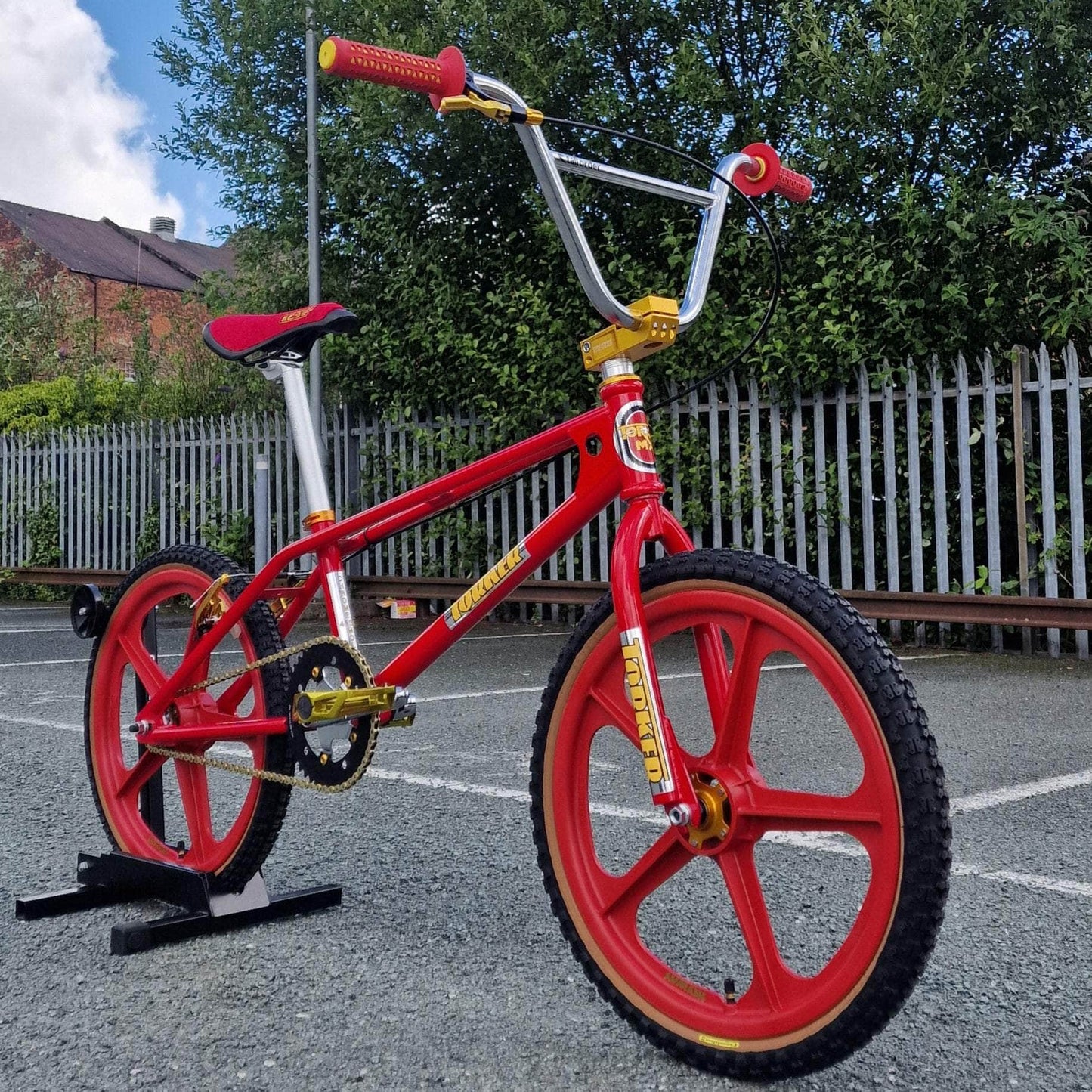 Torker Old School BMX Candy Red / Gold / Pro XL Torker LP Race Custom Bike Red / Gold