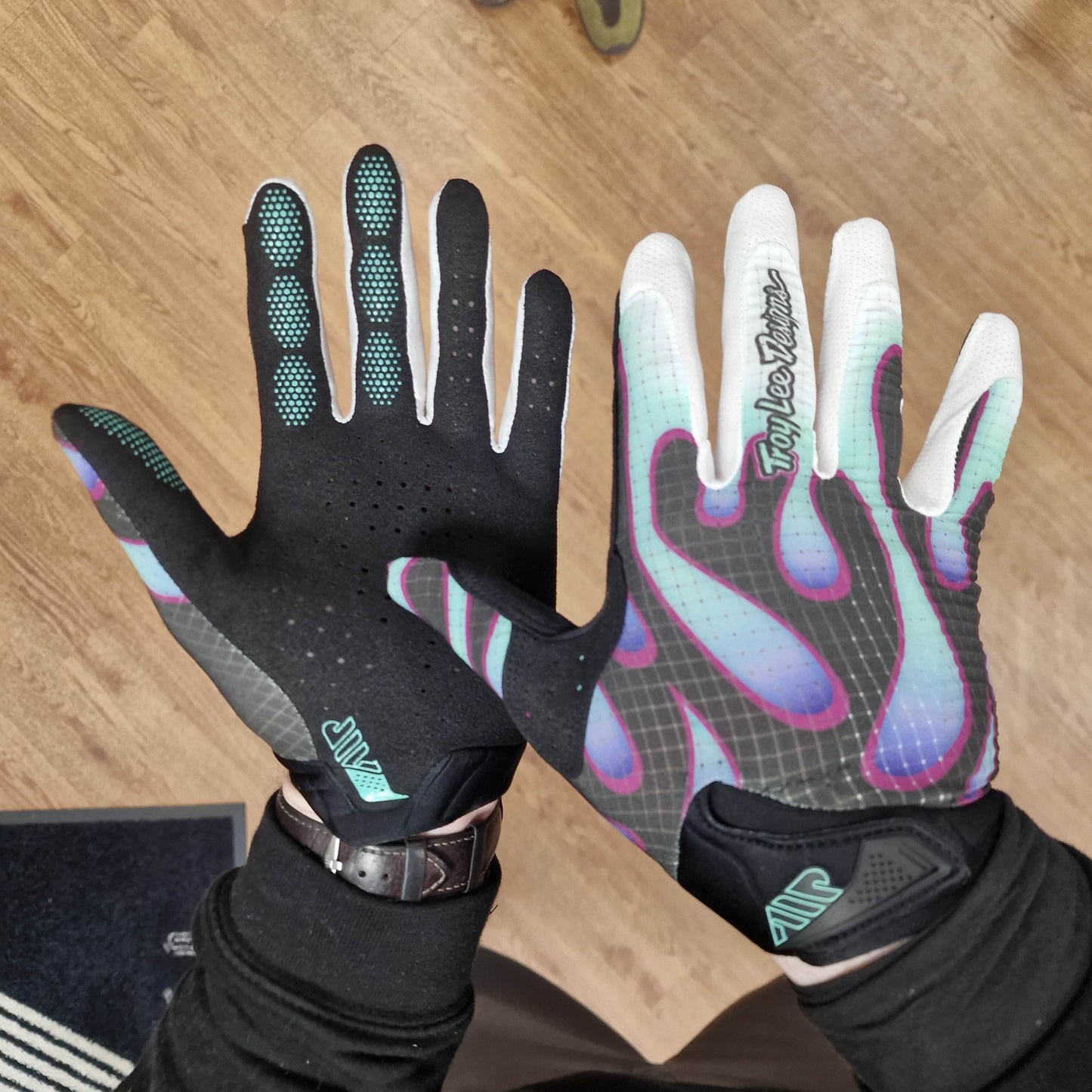 Troy Lee Designs BMX Racing Troy Lee Designs Air Gloves Overspray Black / Real Teal