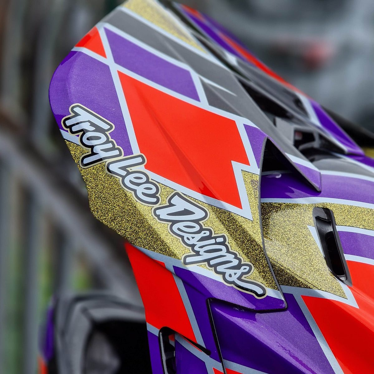 Troy Lee Designs BMX Racing Troy Lee Designs D4 Carbon Helmet Flush Violet