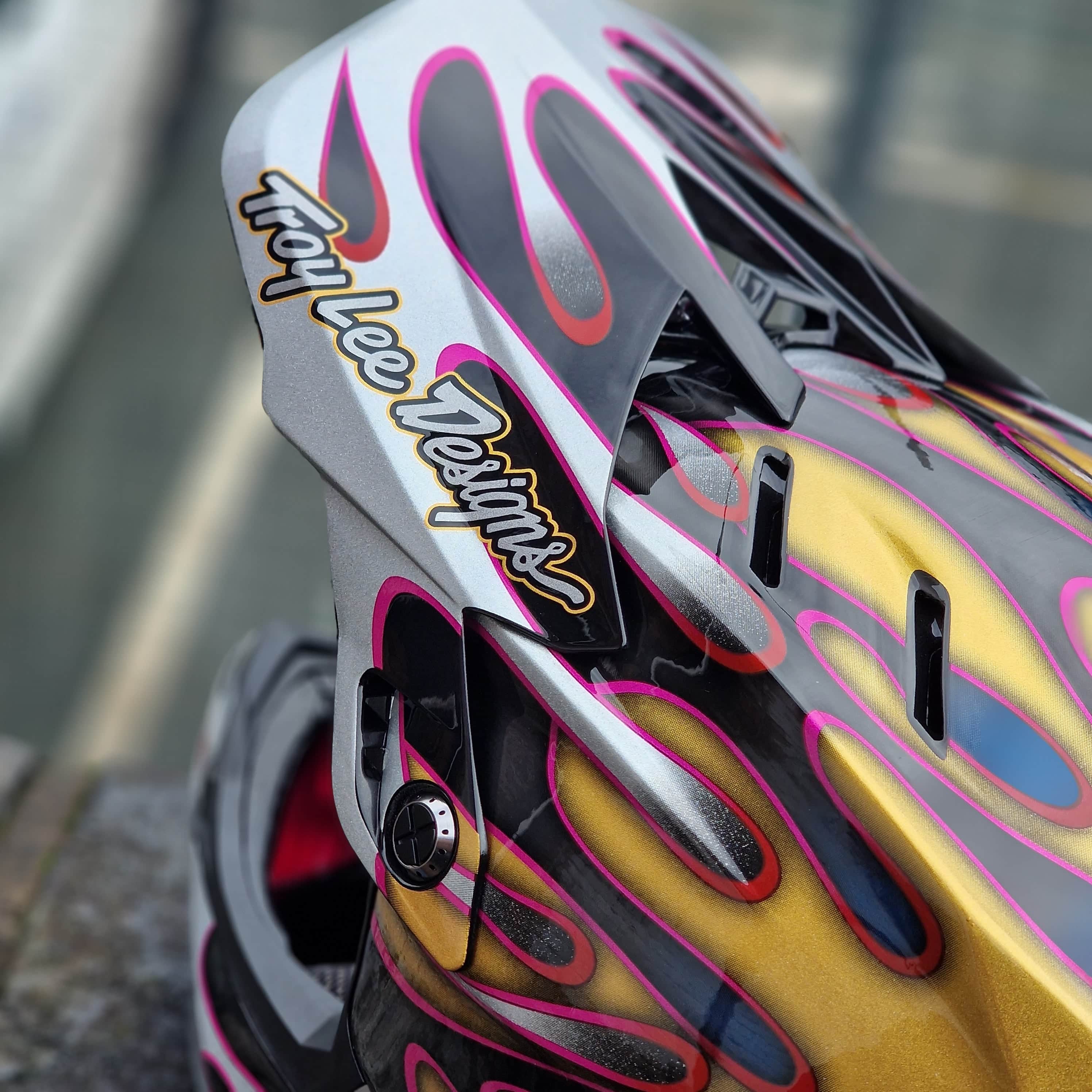 Troy Lee Designs D4 Carbon Helmet Overspray Gold / Black | Alans BMX