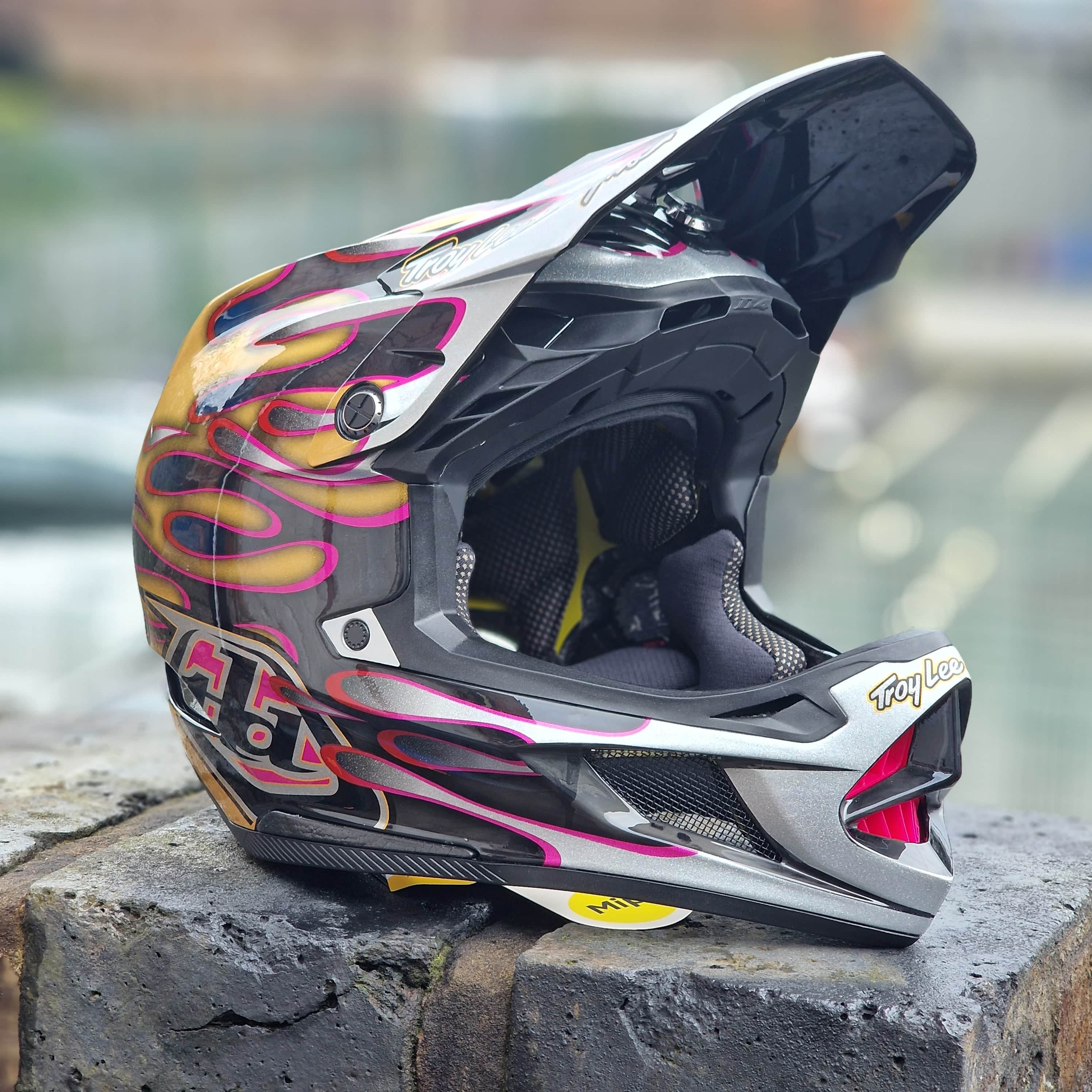 Troy Lee Designs D4 Carbon Helmet Overspray Gold / Black | Alans BMX