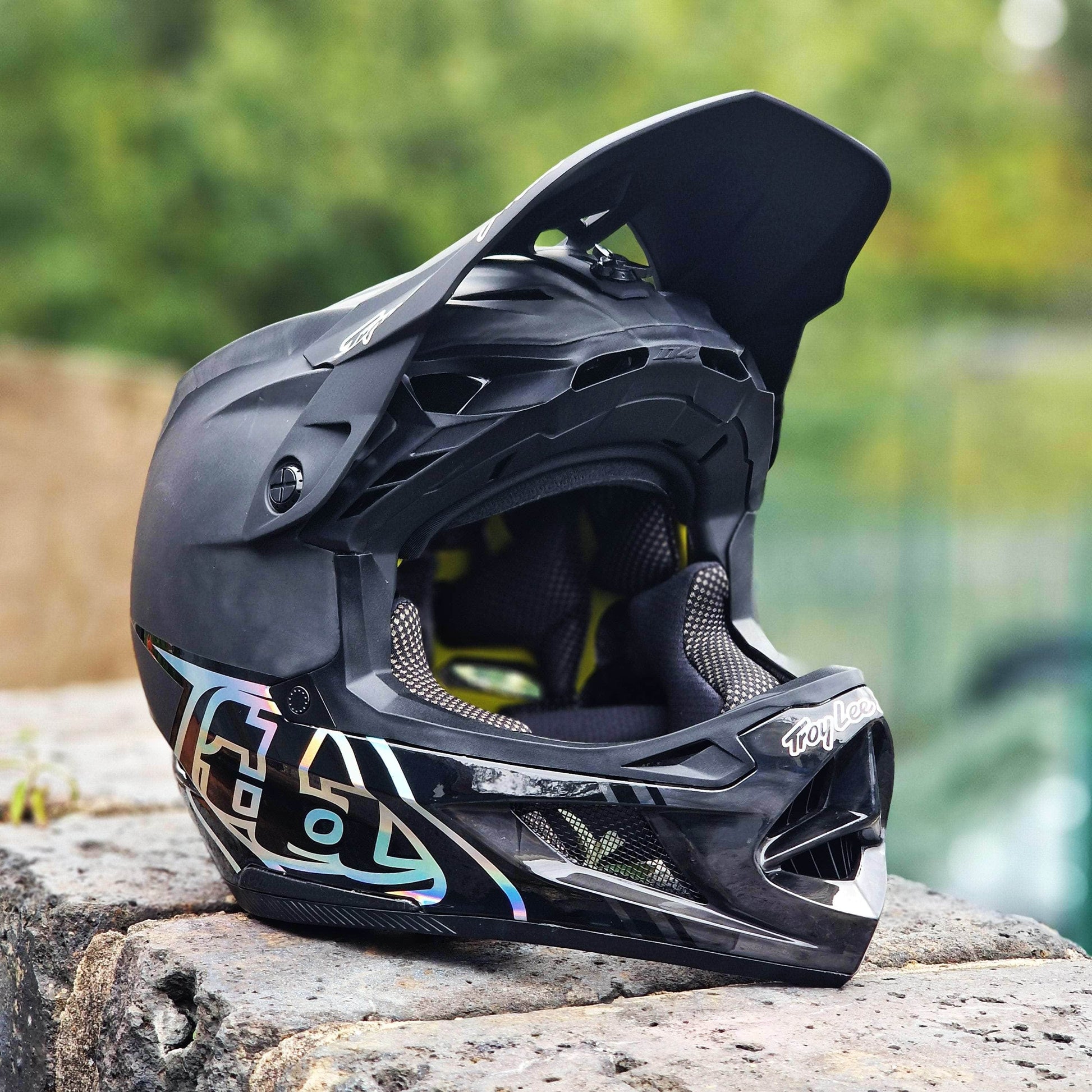 Troy Lee Designs BMX Racing Troy Lee Designs D4 Carbon Helmet Stealth Black