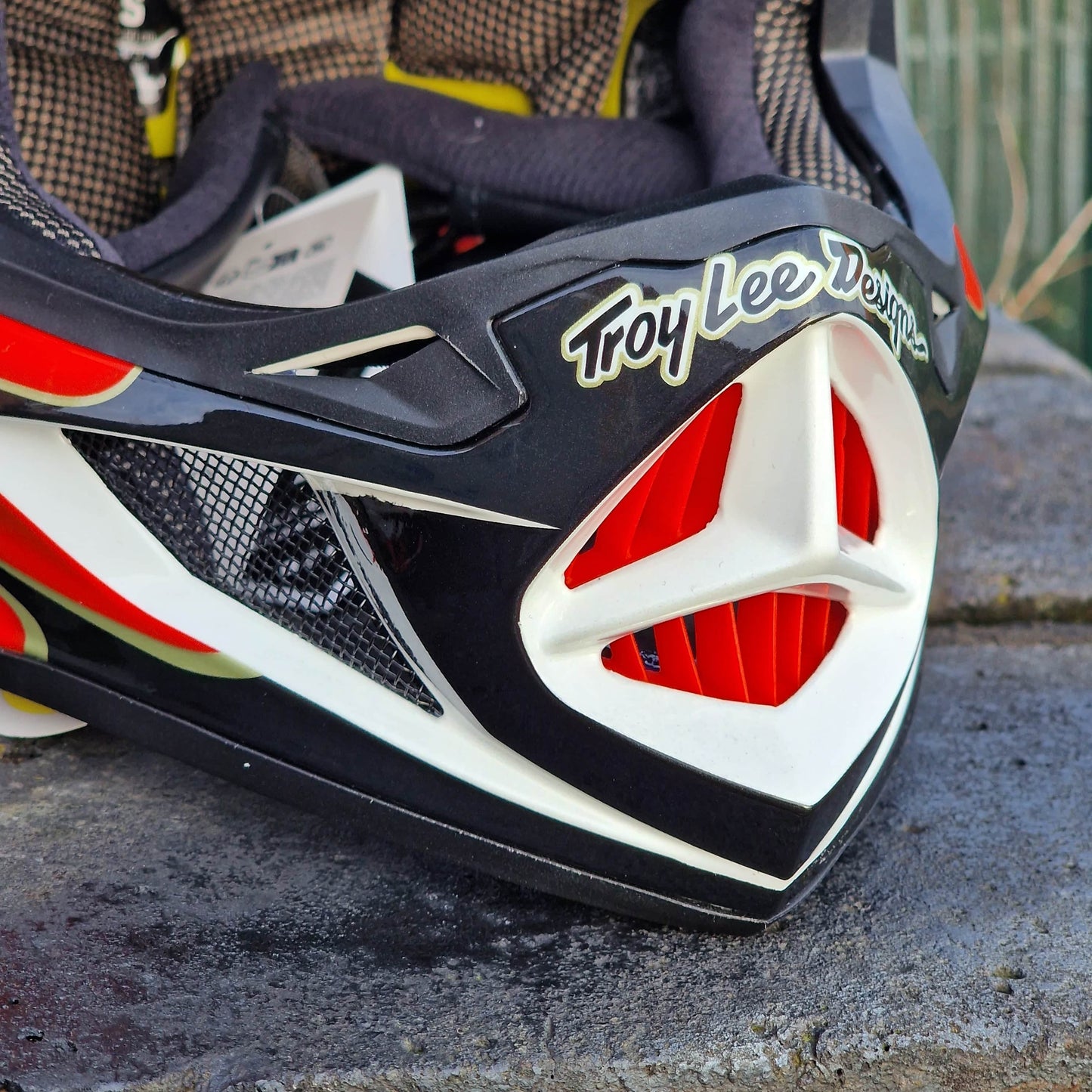 Troy Lee Designs BMX Racing Troy Lee Designs D4 Composite Helmet Overspray White / Red