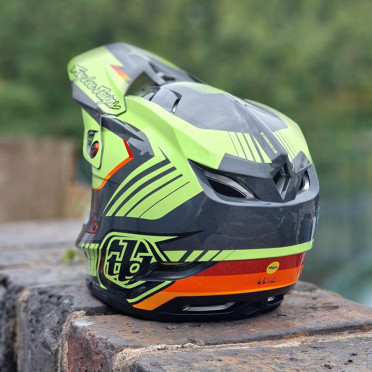 Troy Lee Designs BMX Racing Troy Lee Designs D4 Polyacrylate Helmet Qualifer Black / Yellow