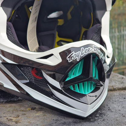 Troy Lee Designs BMX Racing Troy Lee Designs D4 Polyacrylite Helmet The Line Charcoal / White