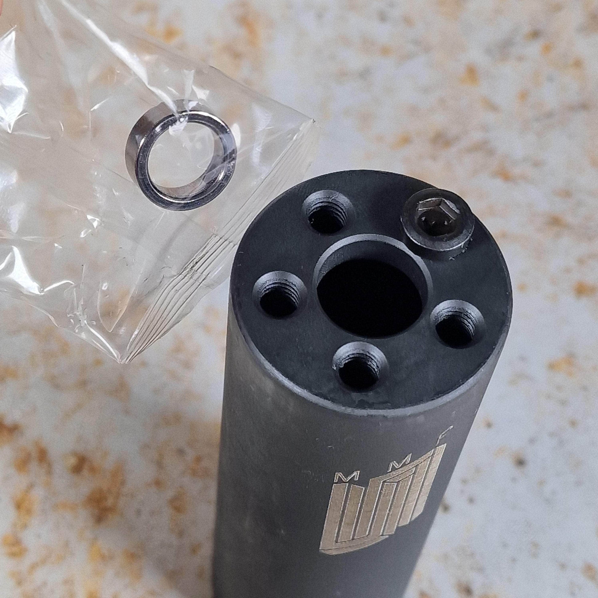 United BMX Parts United Metal Miki 4.5" 4140 Cromo Steel Single Peg Black Oxide