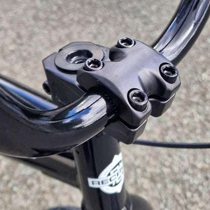 United BMX Bikes Gloss Black United Recruit 16 Inch Bike Gloss Black