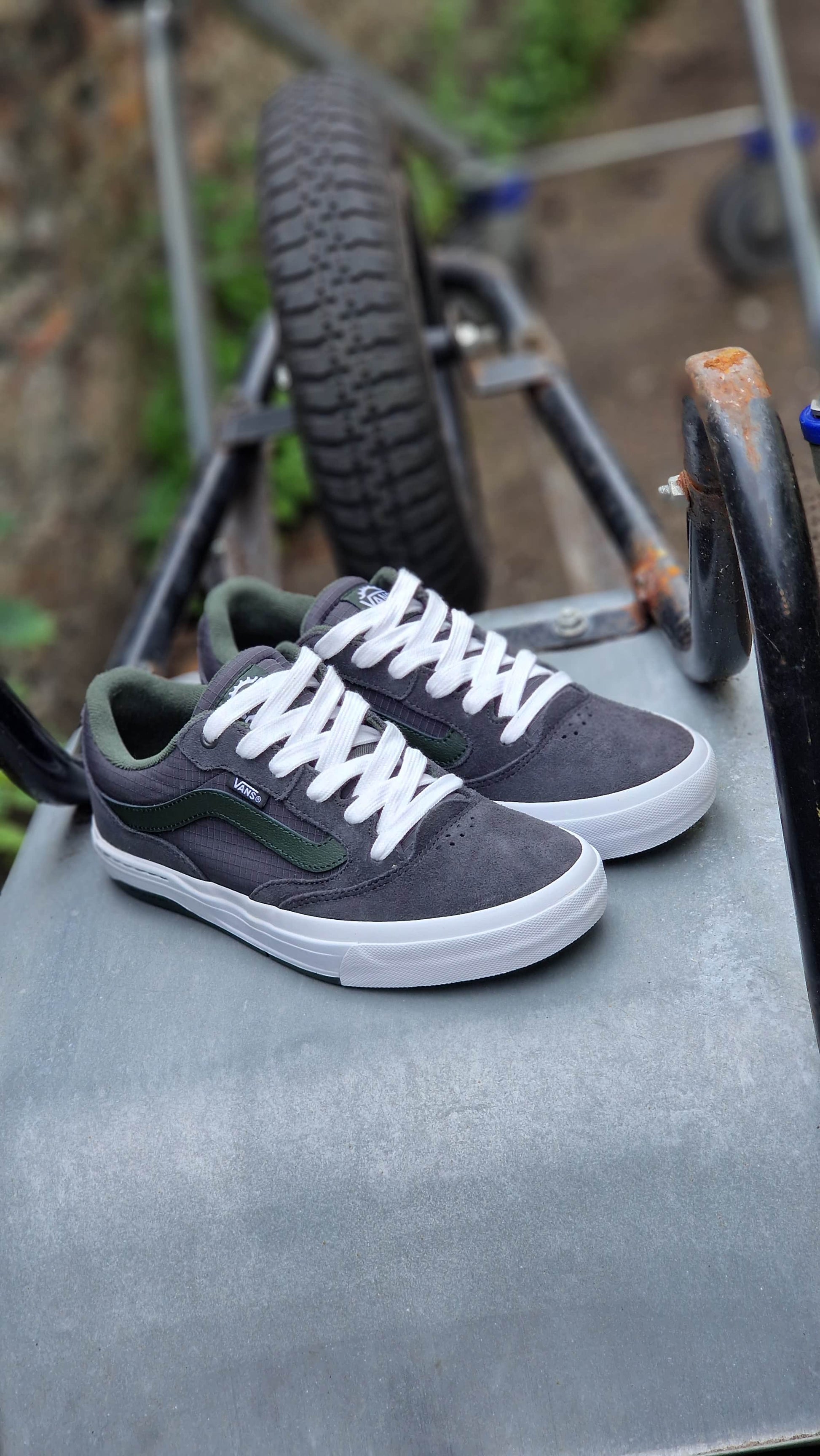 Vans Clothing & Shoes Vans BMX Proof Shoes Charcoal / Green / White