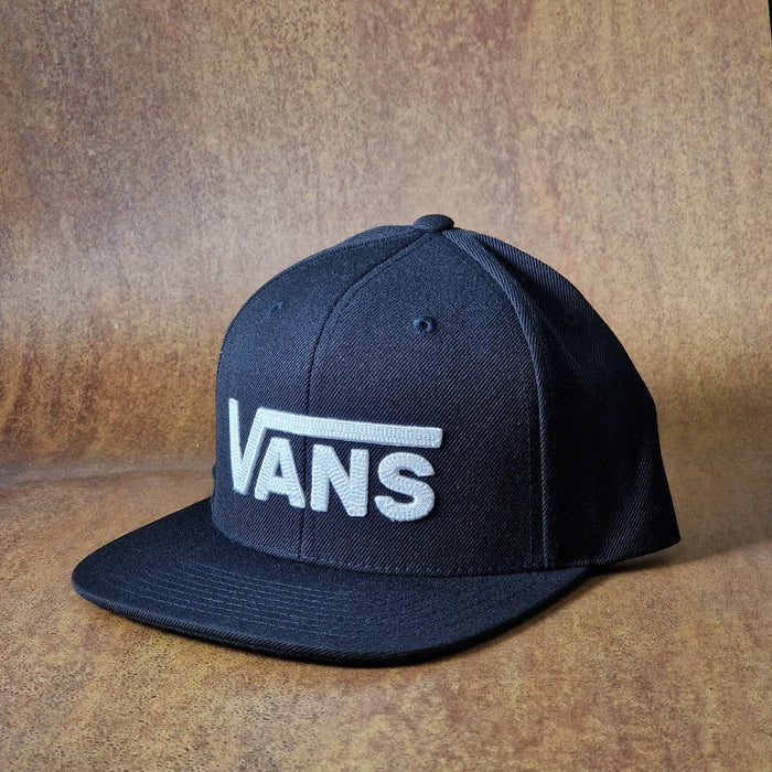 Vans Clothing & Shoes Vans Drop V Snapback Cap Black / White