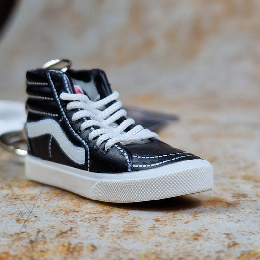 Vans Skateboards Vans Icon Sk8-Hi Shoe Keychain Black