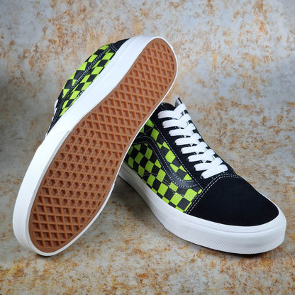Vans Clothing & Shoes Vans Old Skool Shoes Checkerboard Black / Green Foam