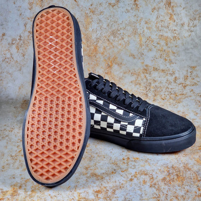 Vans Clothing & Shoes Vans Old Skool Shoes Checkerboard Black / White