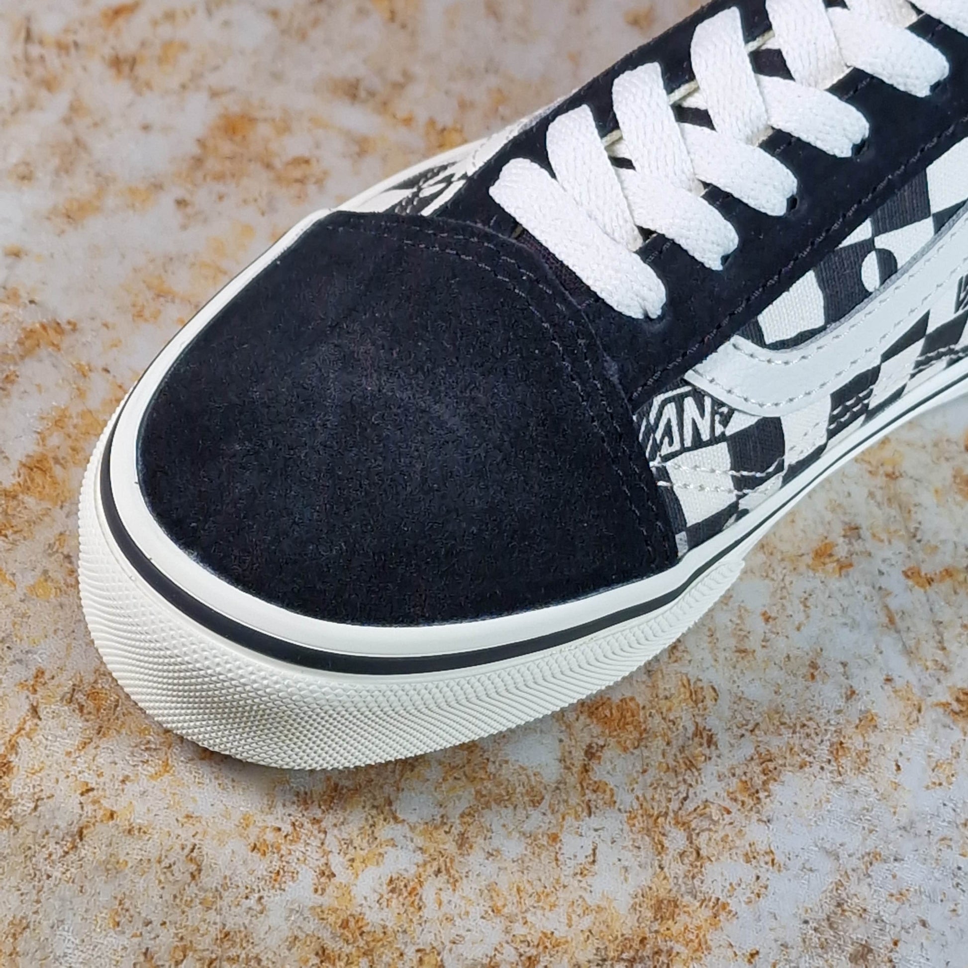 Vans Clothing & Shoes Vans Old Skool Youth (Age 8-14) Shoes Geo Check / Black