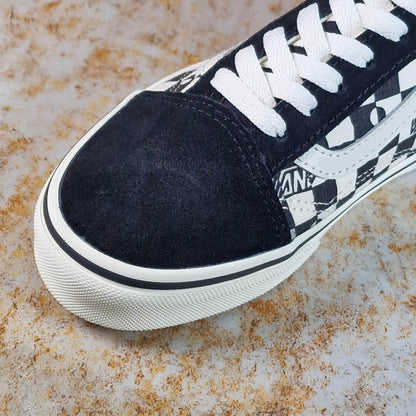 Vans Clothing & Shoes Vans Old Skool Youth (Age 8-14) Shoes Geo Check / Black