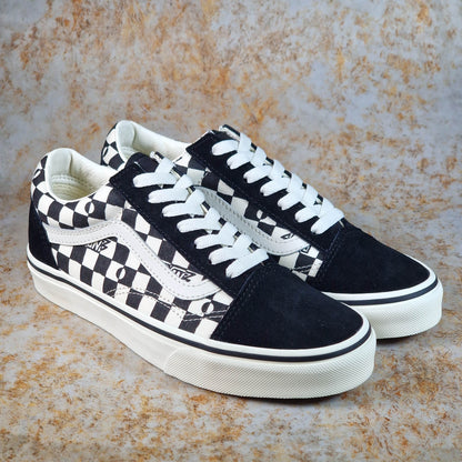 Vans Clothing & Shoes Vans Old Skool Youth (Age 8-14) Shoes Geo Check / Black