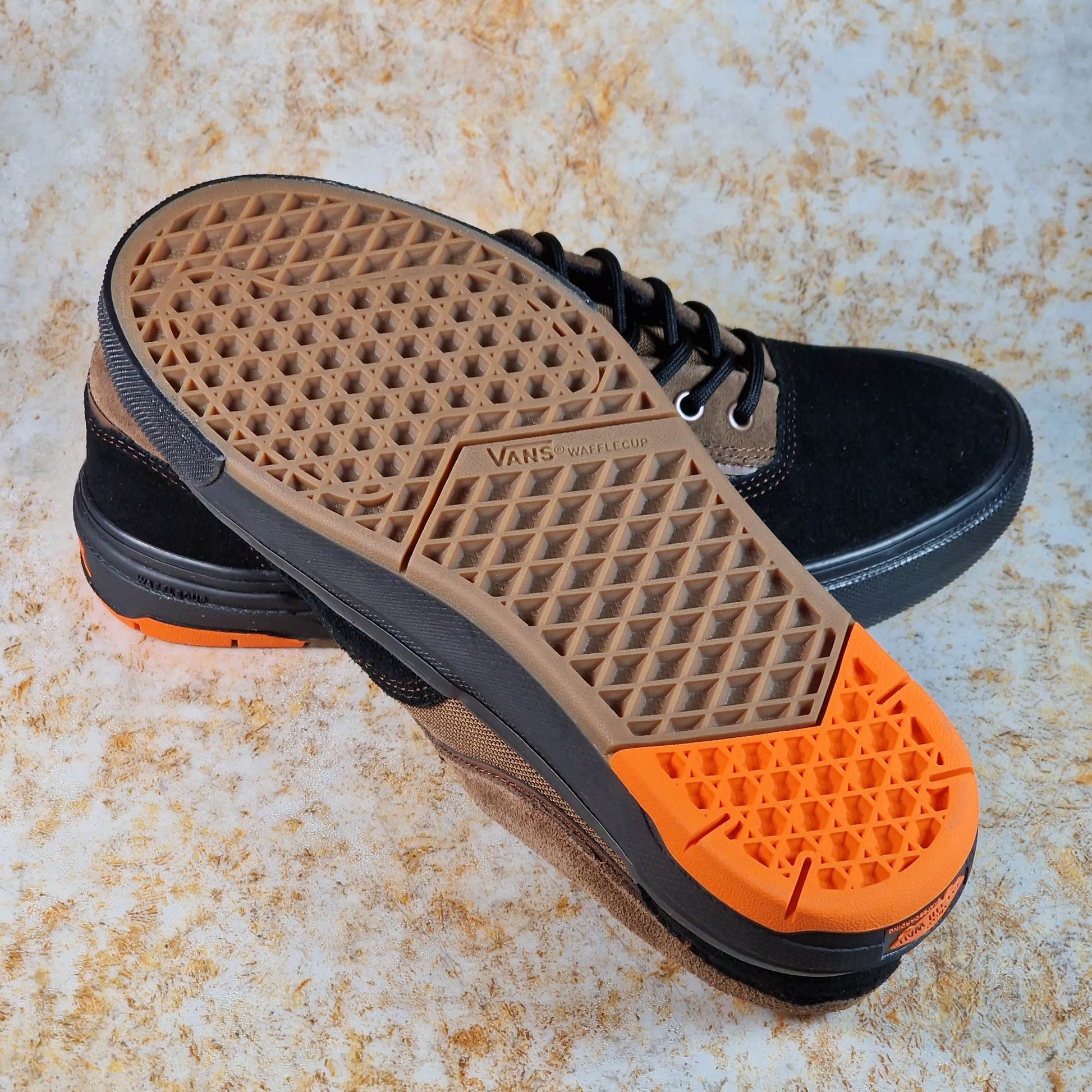 Vans Clothing & Shoes Vans Skate Era Wafflecup Shoes Black / Brown