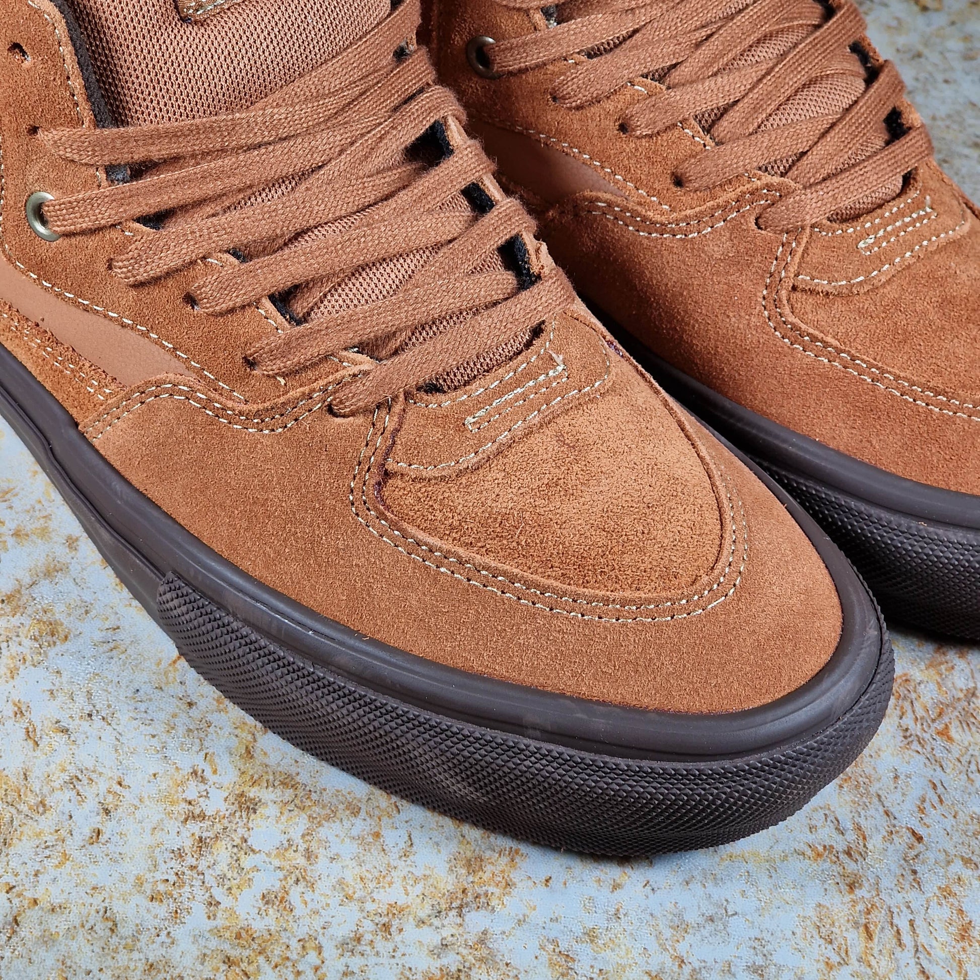 Vans Clothing & Shoes Vans Skate Half Cab Shoes Golden Brown / Gum