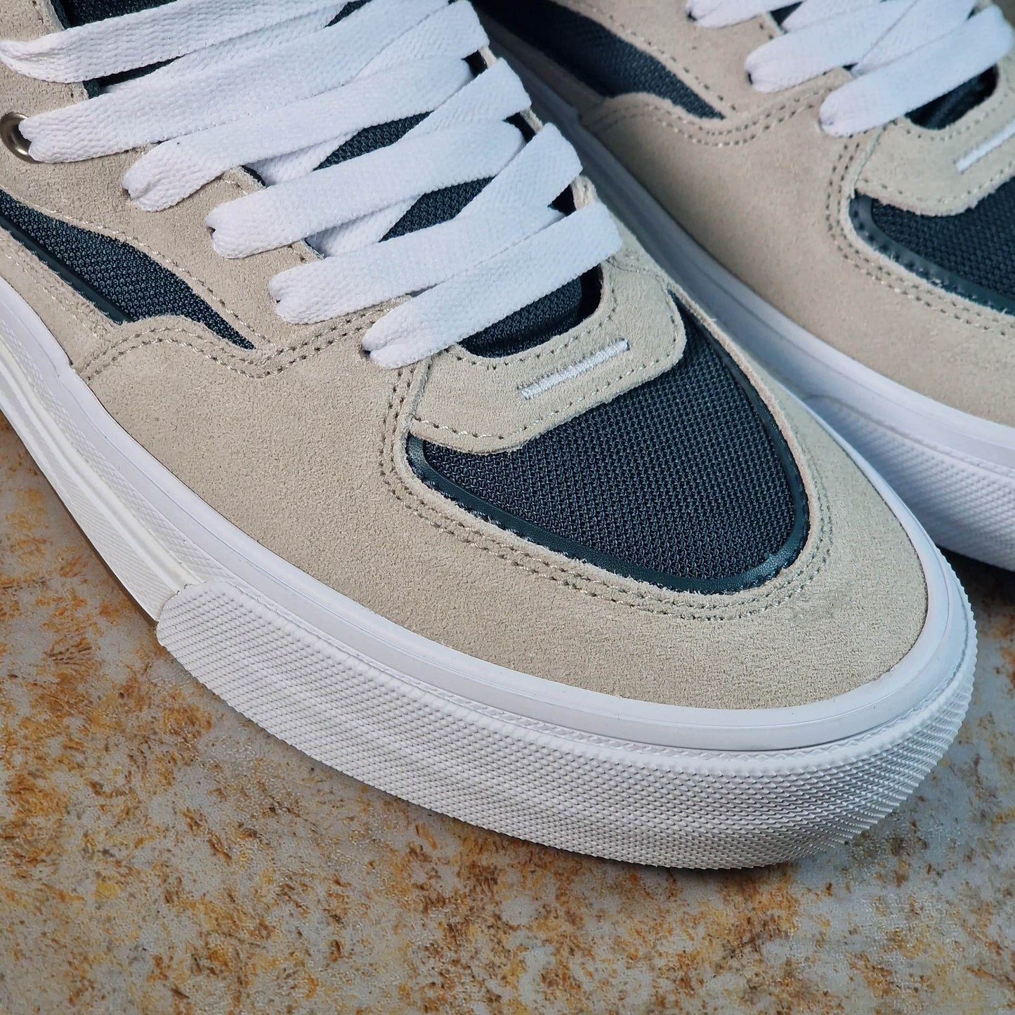 Vans Clothing & Shoes Vans Skate Half Cab Wafflecup Shoes Oatmeal / Deep Teal