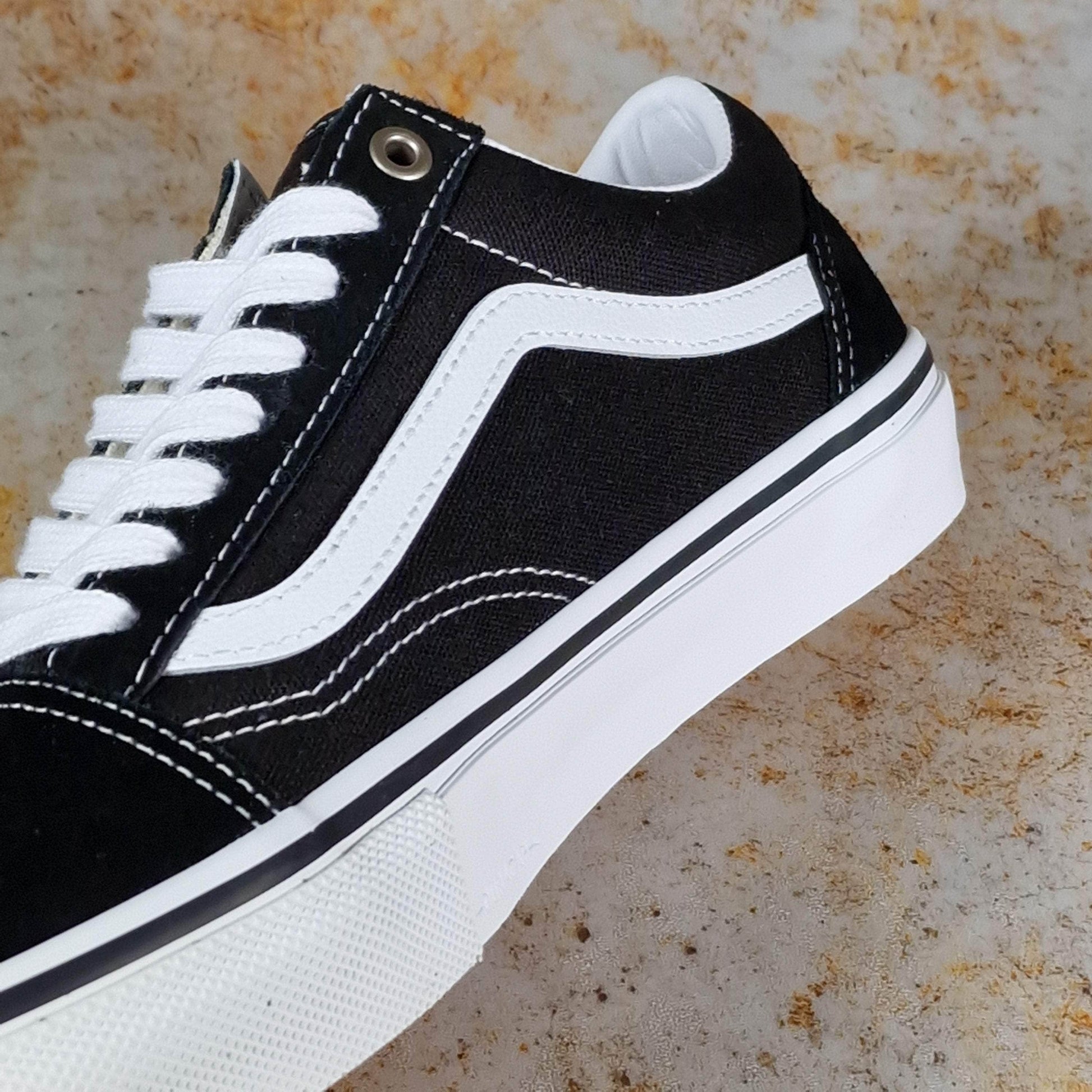 Vans Clothing & Shoes Vans Skate Old Skool Shoes Black / White