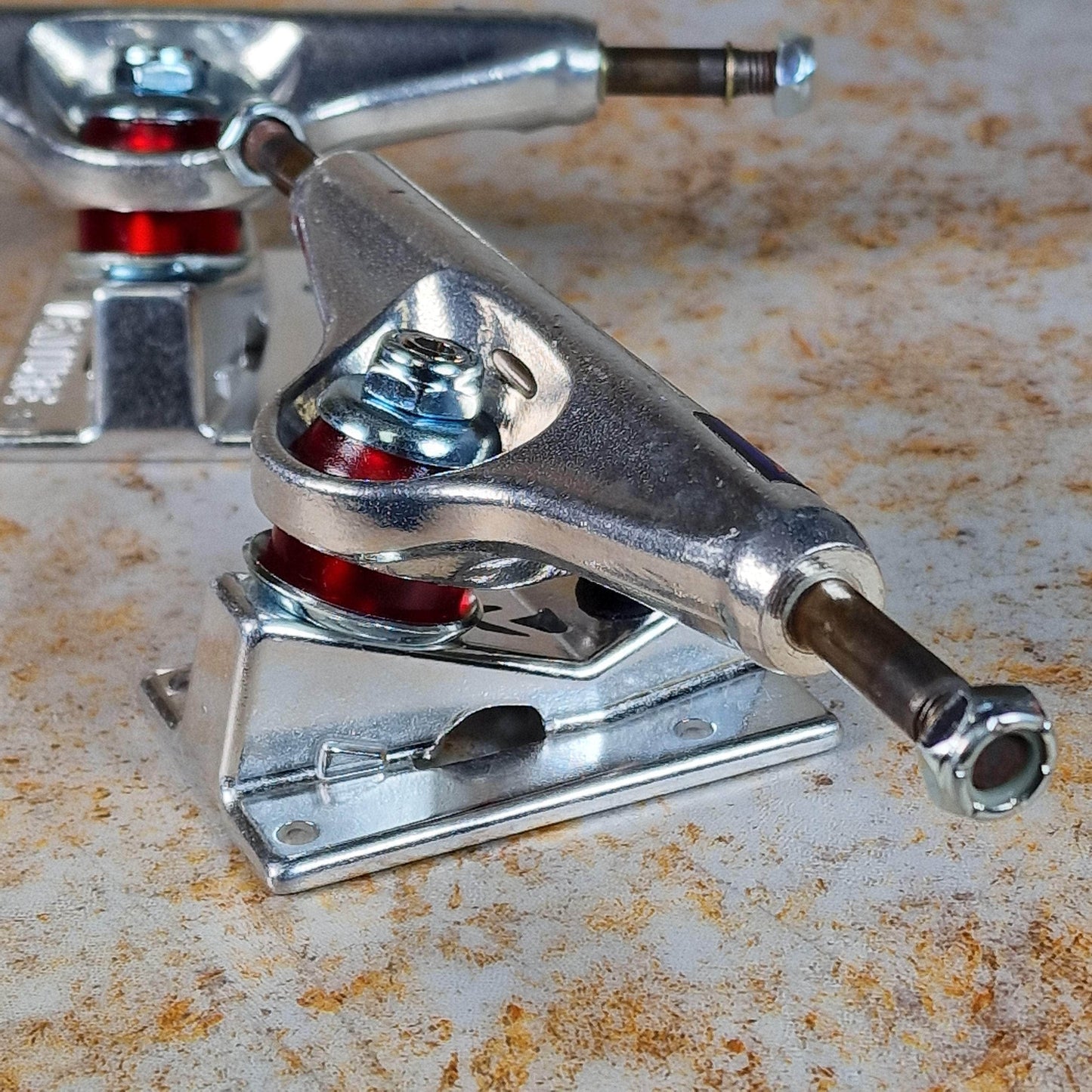 Venture Skateboards Venture V Light Low Skateboard Trucks Polished Pair