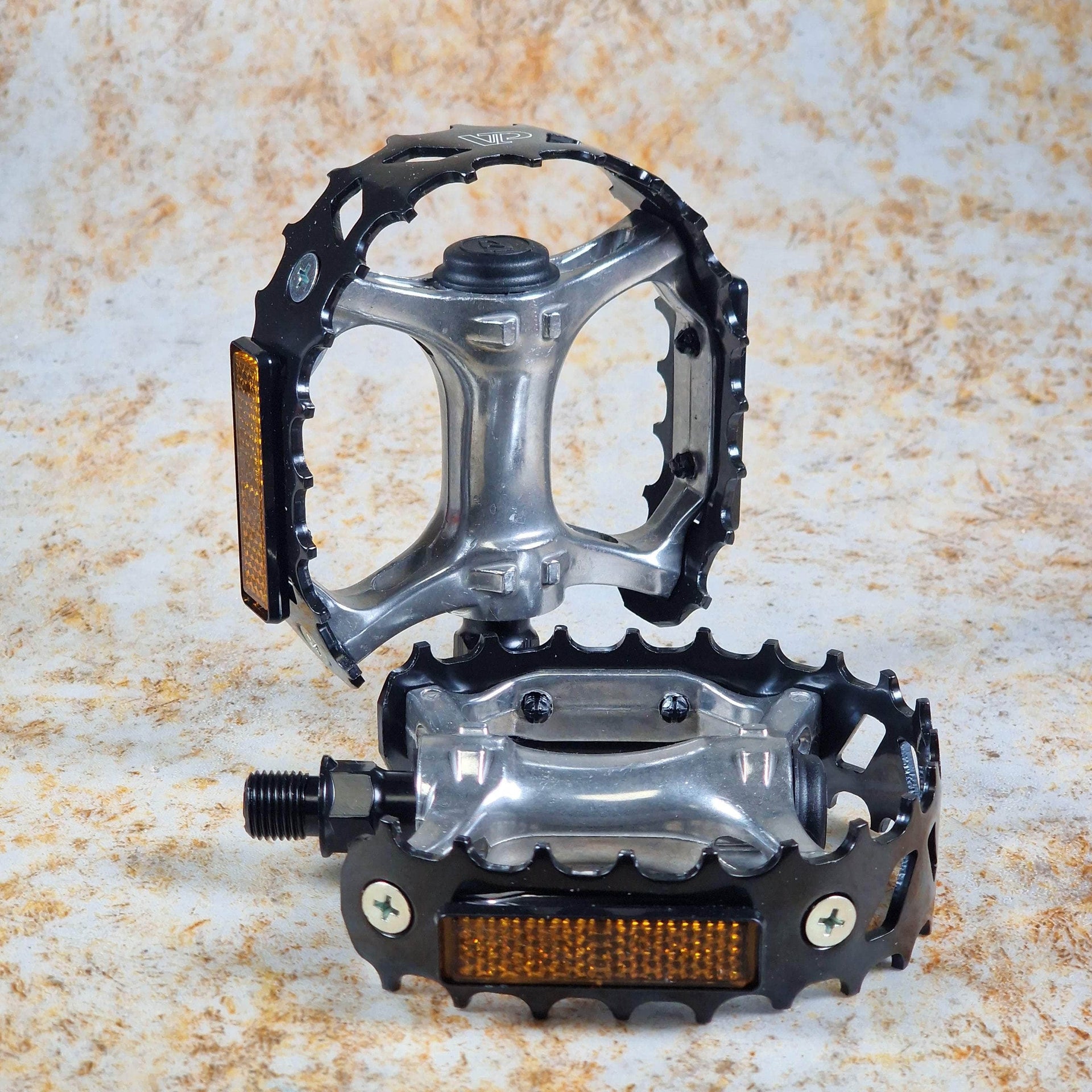 bear trap pedals VP VP-747 Alloy Beartrap Old School BMX Pedals