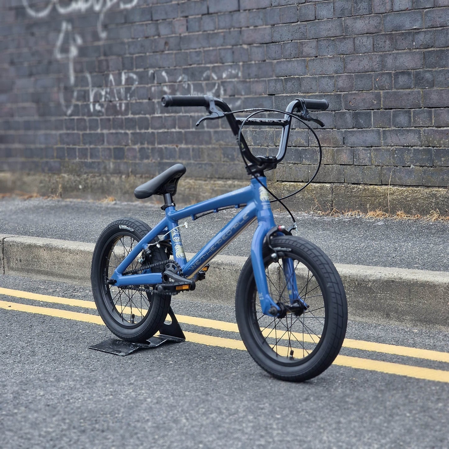 We The People BMX Bikes Midnight Blue Metallic We The People Aerox 16 inch Bike Midnight Blue Metallic