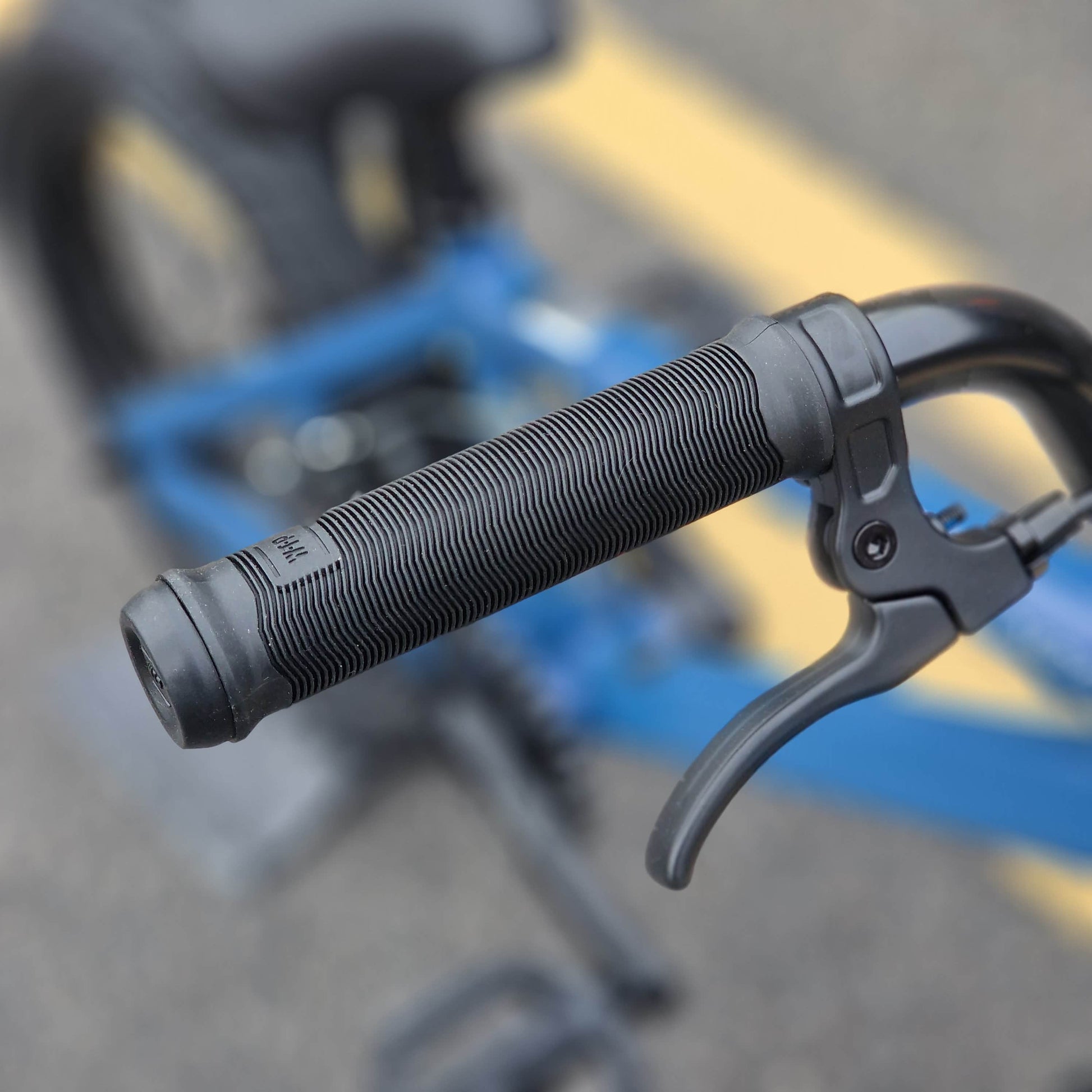We The People BMX Bikes Midnight Blue Metallic We The People Aerox 16 inch Bike Midnight Blue Metallic
