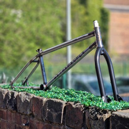 We The People BMX Parts We The People Chaos Machine 22 Inch Frame with S&M Pitchforks