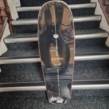 Welcome Skateboards 9.75 Welcome x Harry Potter Arrival on Slappy Slap Black / Gold Foil 9.75" Skateboard Deck