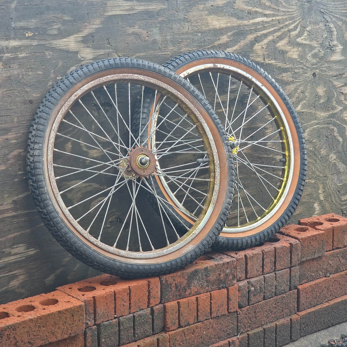 Whitefield Old School BMX Gold/Chrome Whitefield Survivor Old School Survivor Wheels with Tyres Pair