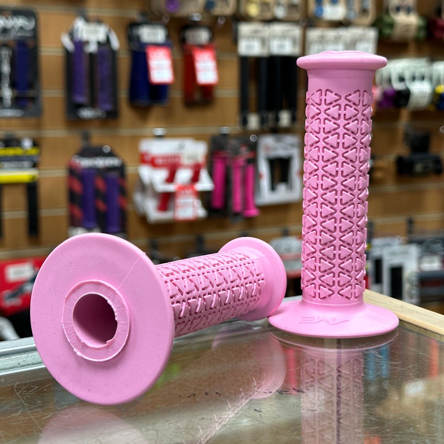 A'ME Old School BMX Pink A'ME BMX Round Grips