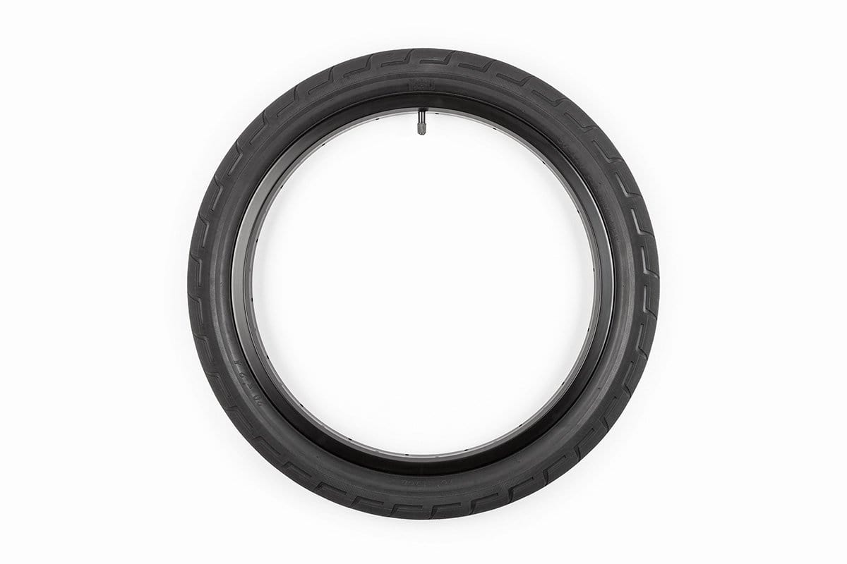 2.4&Prime; &ndash; 670g</p> <div> &nbsp;</div> " BMX Parts BSD Donnastreet Folding Tyre Black