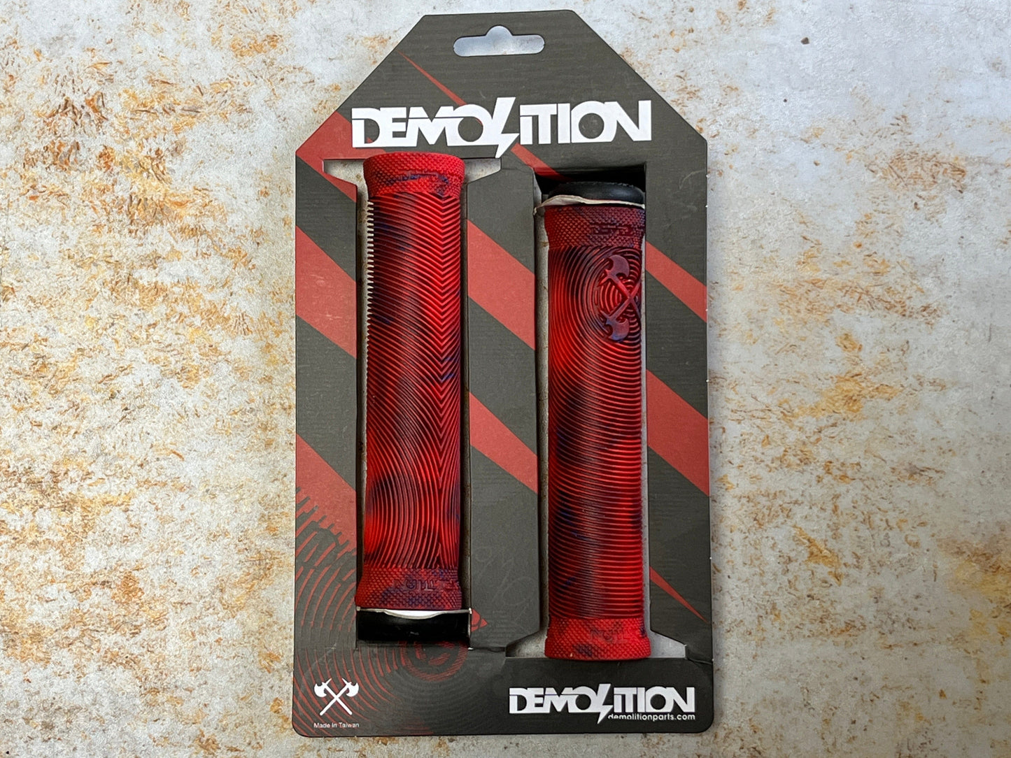 Demolition BMX BMX Parts Blue/Red Demolition Axes Flangeless Grips