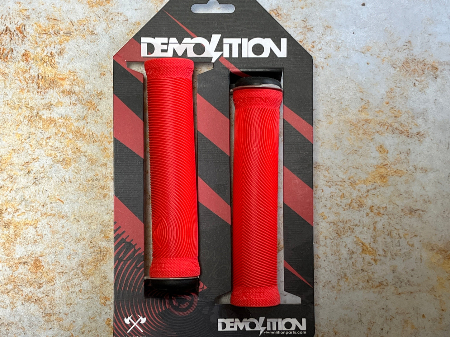 Demolition BMX BMX Parts Chili Red Demolition Axes Flangeless Grips