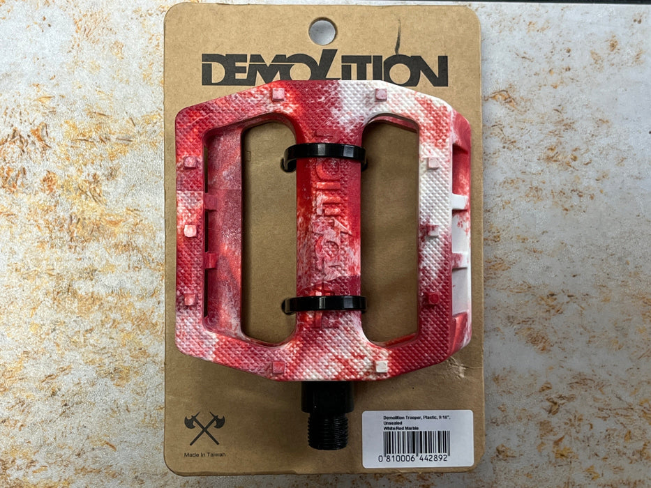 Demolition BMX BMX Parts 9/16" / White/Red Demolition Trooper Nylon Pedals