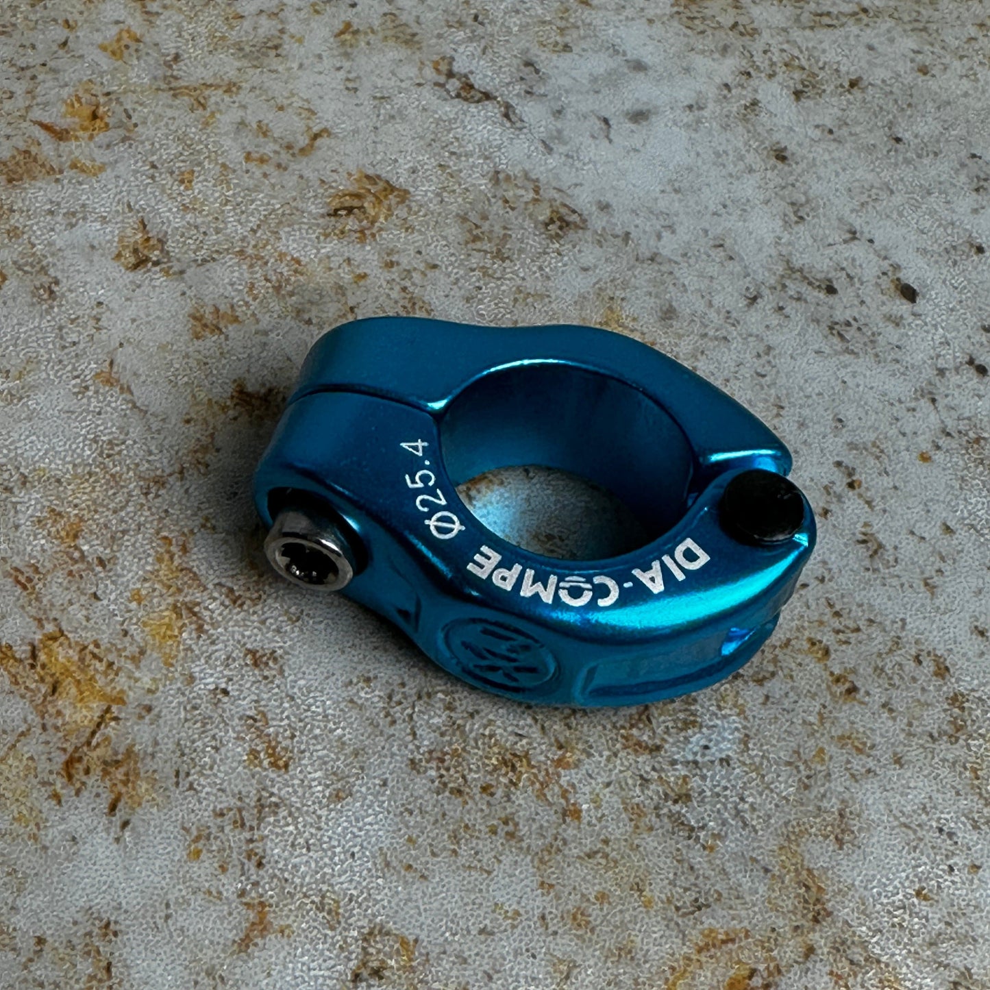 Dia-Compe Old School BMX Blue Dia-Compe MX1500N Hinged Seatclamp