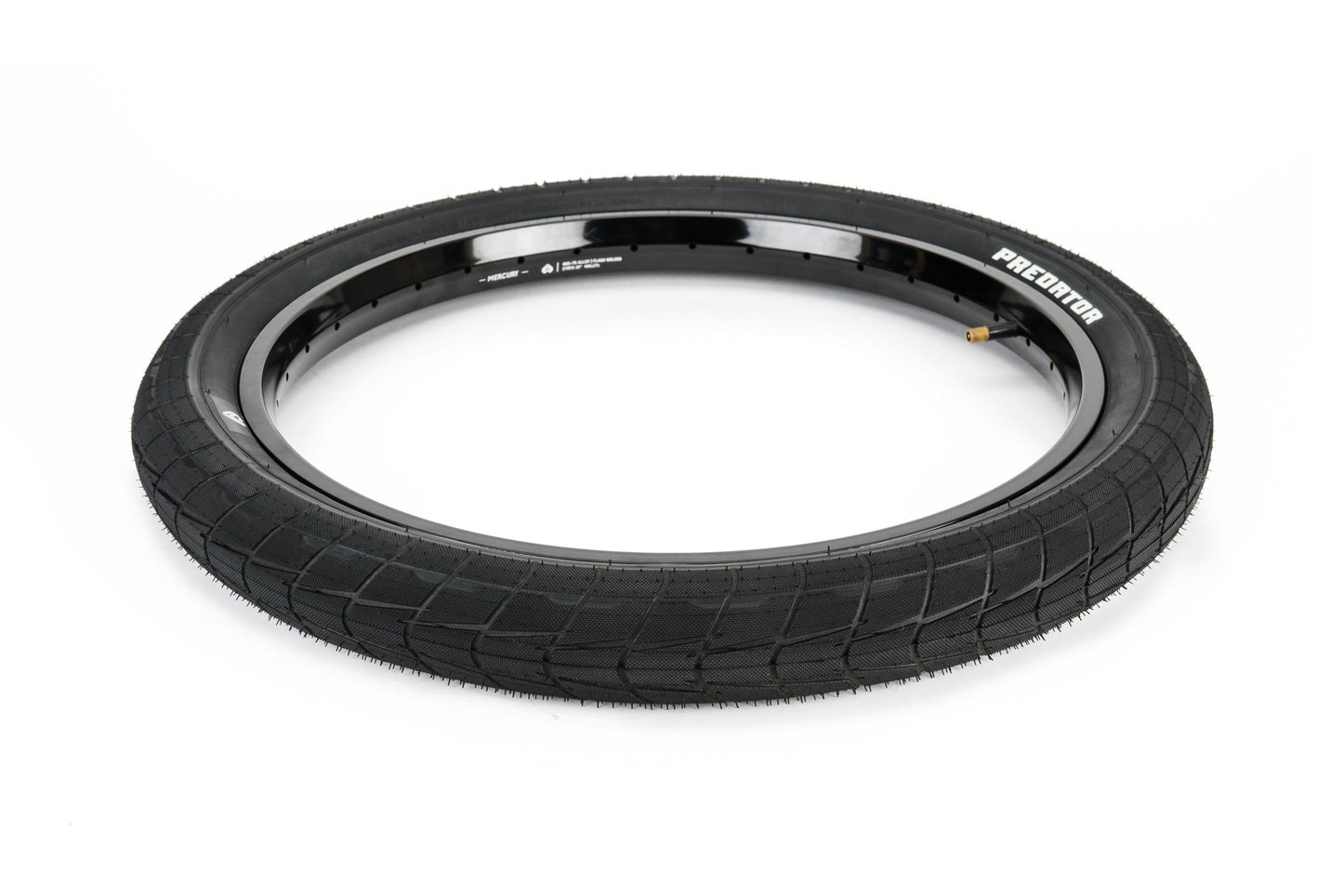 Eclat Predator Tyre