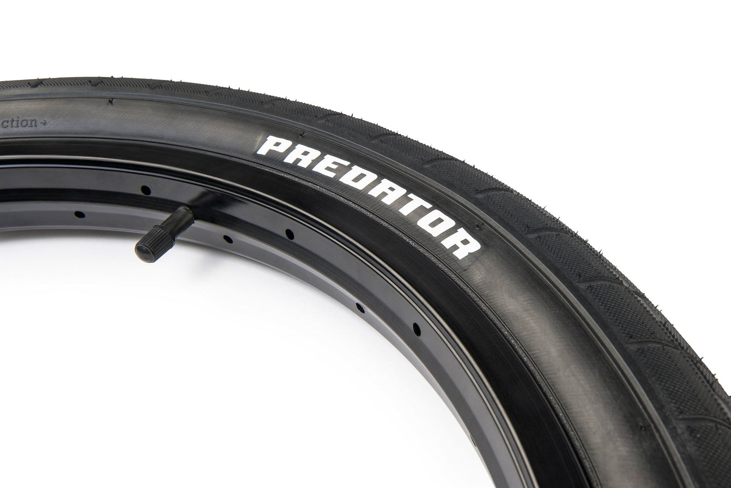 Eclat Predator Tyre